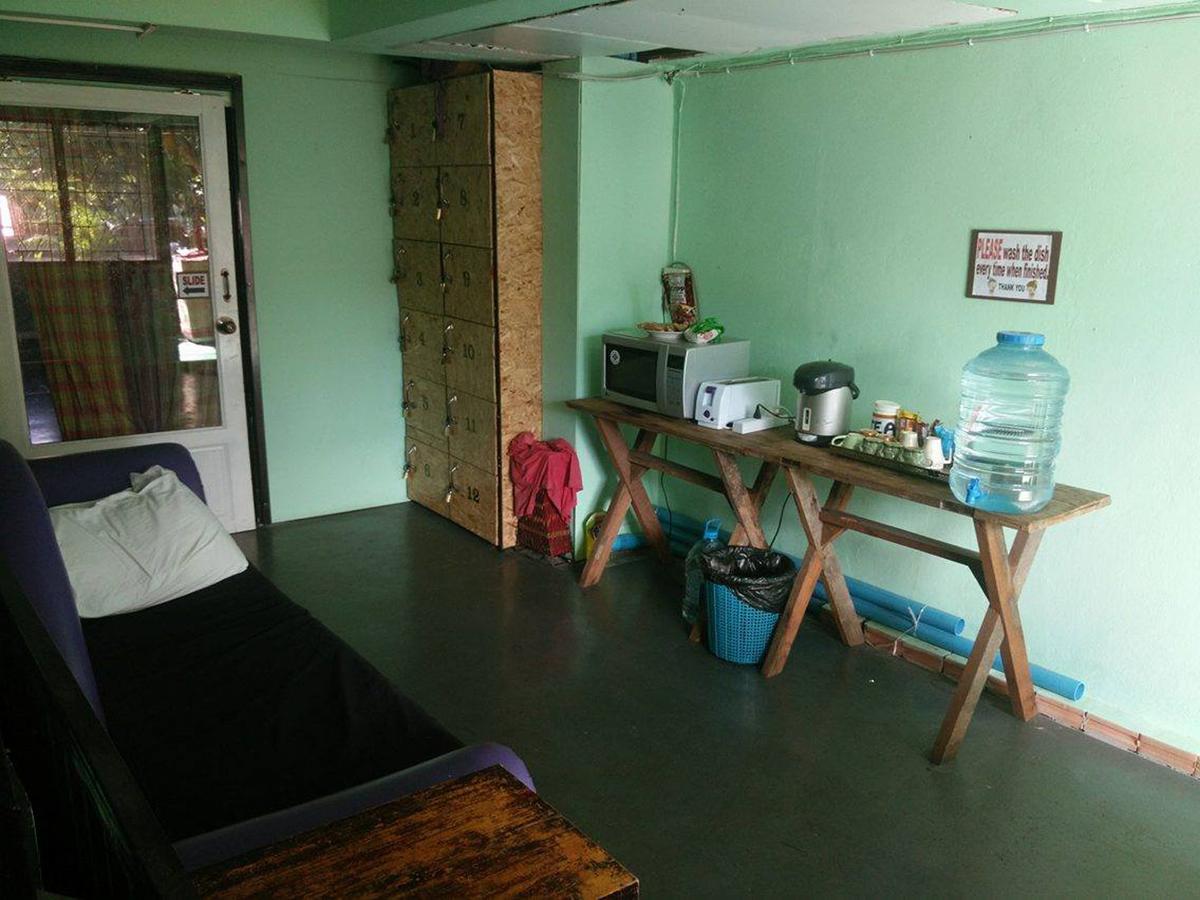 J Giant Hostel Chiang Mai Esterno foto