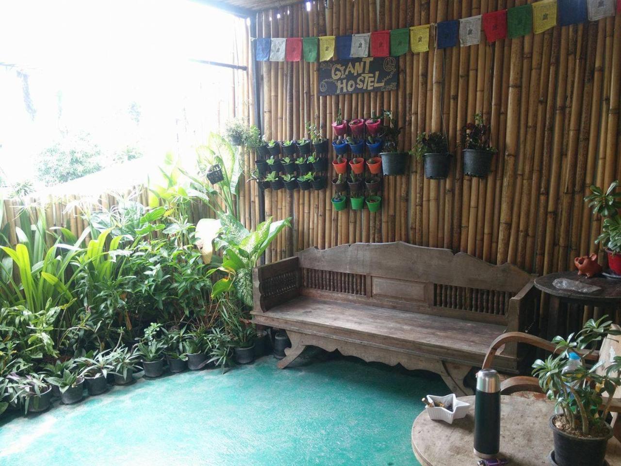 J Giant Hostel Chiang Mai Esterno foto